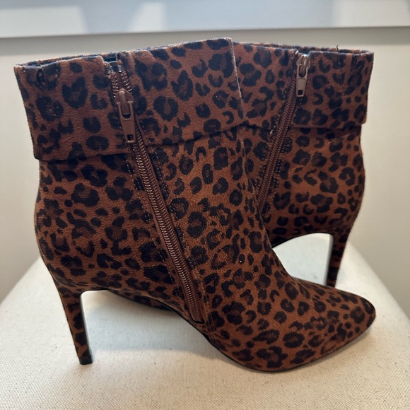 Express Leopard Booties - Picture 3 of 6